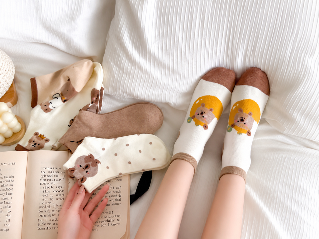 5 Pairs Women’s Cartoon Bear Ankle Socks – Cute Breathable Cotton Low Cut Socks for Spring & Summer